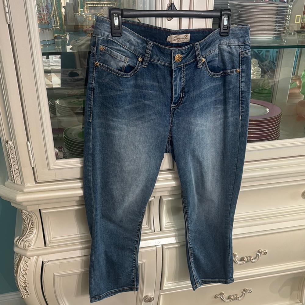 Seven7 Blue Ankle Cropped Jeans